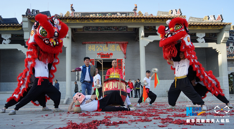 律动中国丨古村喜事来 航拍佛山阮涌村醒狮双