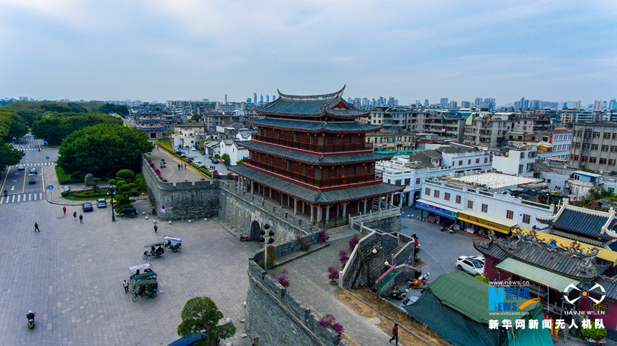 新华网航拍:东楼观韩江一水接天来