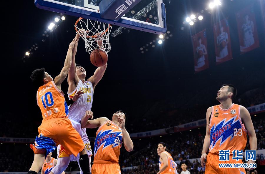 CBA四分之一决赛第四场:深圳胜上海