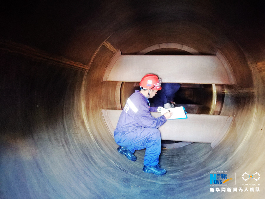 无人机看特检设备:罐车 体检中心 里排隐患