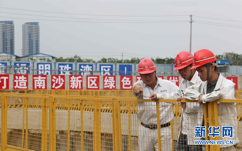 【五四青年】挥洒青春汗水的建设者