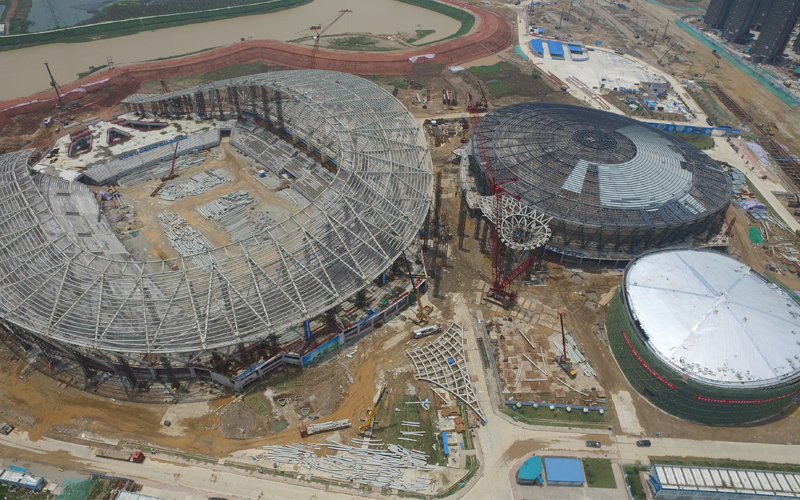肇庆新区体育中心钢结构工程封顶