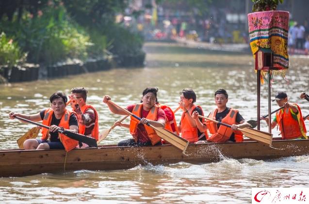 广州:小洲村五月初二龙舟盛景