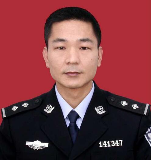 平凡岗位的不平凡人生--追忆海丰民警吴立文