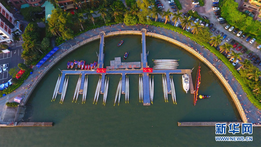 百舸争渡锣鼓喧天 航拍广州国际龙舟邀请赛