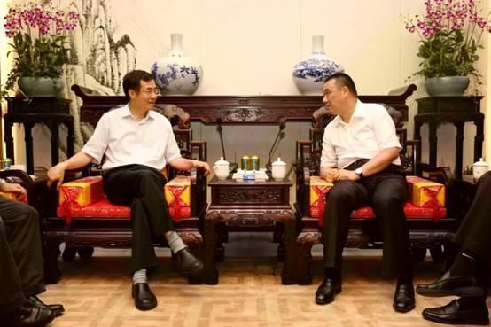 广东省地税局局长吴紫骊寄语康美药业20年:要