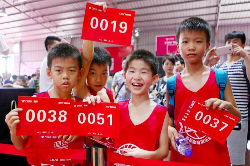 《追梦征途》广州证券2017龙狮篮球俱乐部首