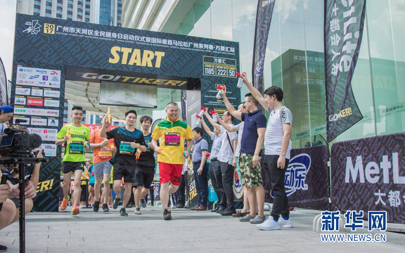 【城市表情】泡泡里的梯客们