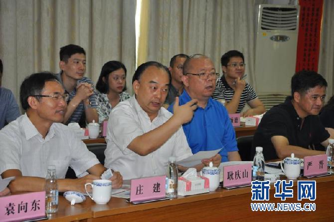 公立医院党委书记对话民企书记:基层党建怎么