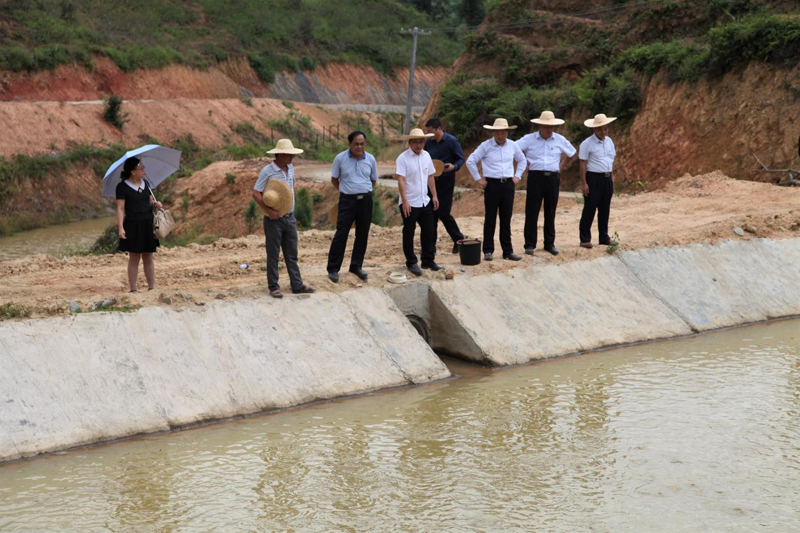 交通银行深圳分行开展双精准定点扶贫工作