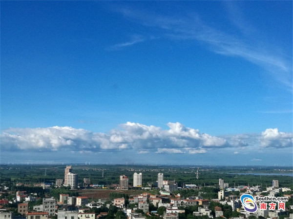 台风 卡努 过后,湛江徐闻蓝天白云重现