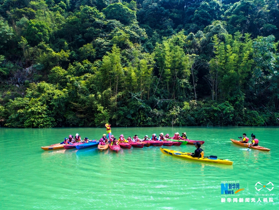 律动中国|穿越到流溪河俯瞰皮划艇劈波逐浪