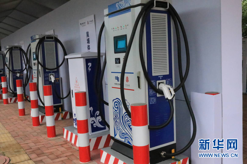 南方电网广州供电局首批公交车充电站投入运营