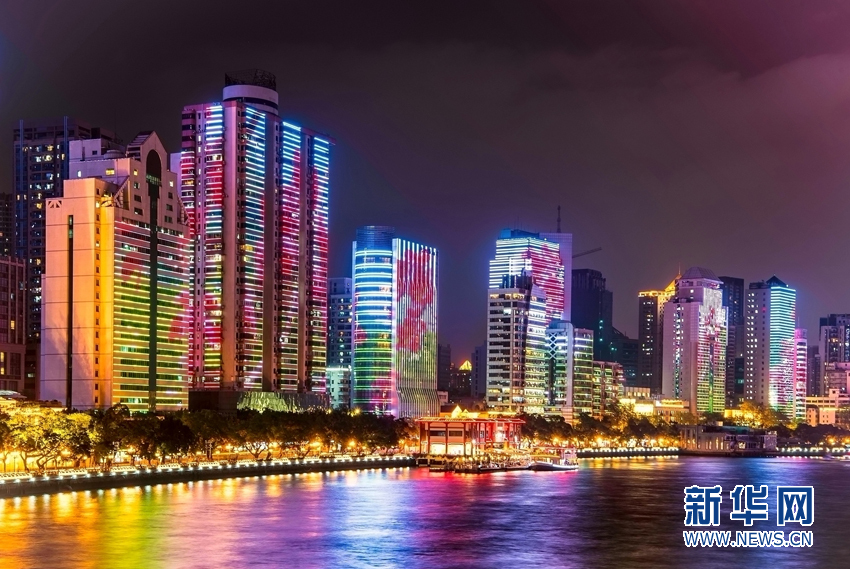 延时摄影:炫美珠江夜景 一江两岸美如画