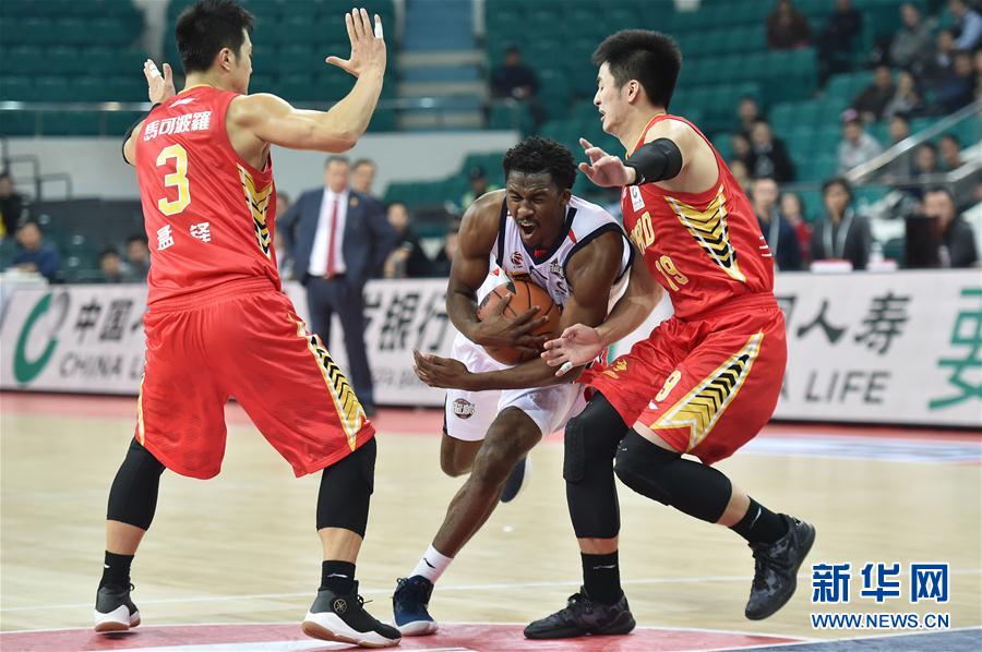 CBA常规赛:广州不敌深圳