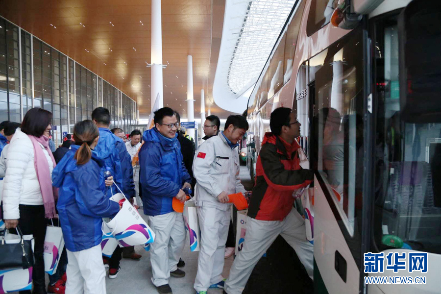 新春走基层】公铁联运助力千名港珠澳大桥外