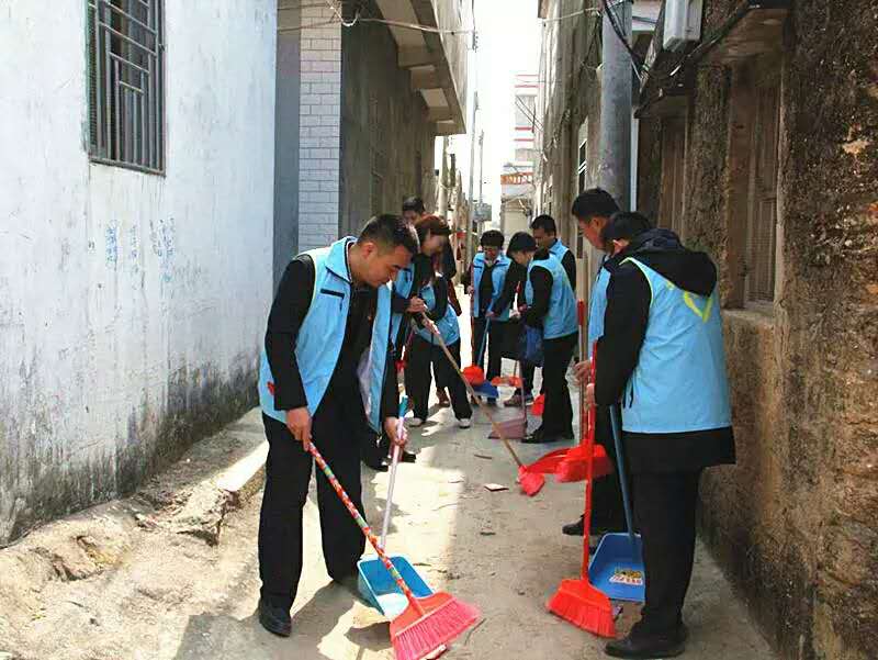 汕尾市国税局深入陆丰西南镇溪口村开展新春慰