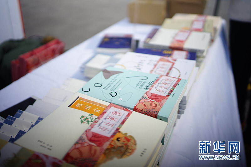 华帝提出 知识厨房 理念 烟机内置听书功能