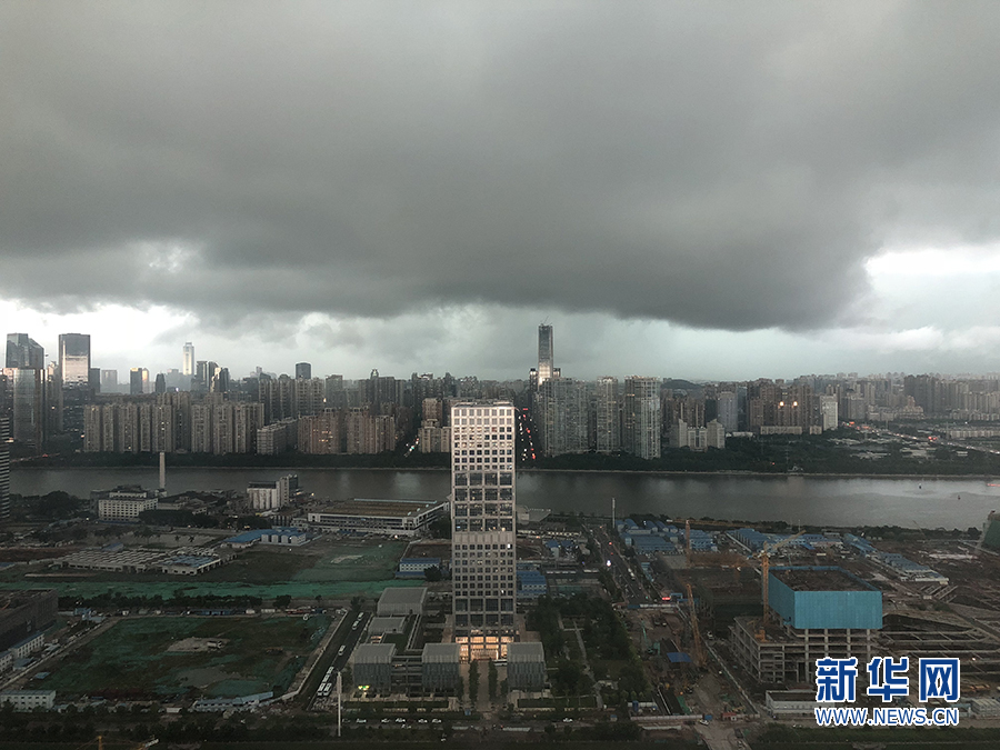 【视频】延时摄影直击广州暴雨袭城