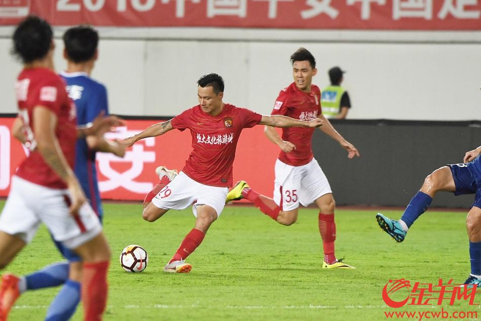 中超第14轮广州恒大淘宝5-0大胜重庆斯威