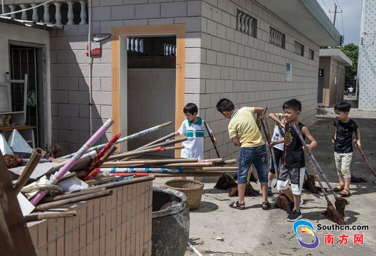 汕头潮南潮阳两区521所中小学水灾后如期开学