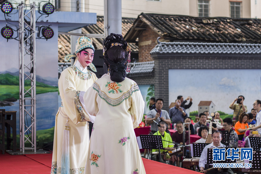 粤剧好戏联台 古村赏粤剧粤曲