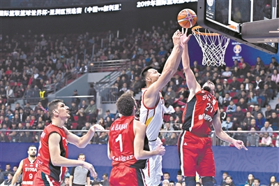 男篮世预赛中国队狂胜叙利亚男篮