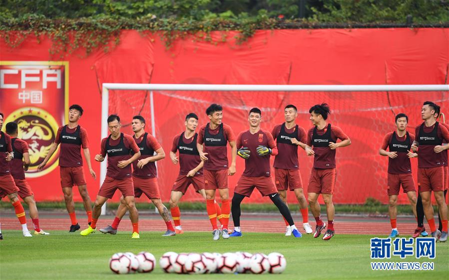 （體育）（2）足球&mdash;&mdash;國足集結廣州備戰世預賽
