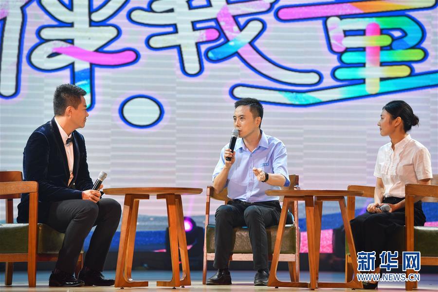 （社会）（1）深圳：“两山医院”建设者讲述战“疫”故事