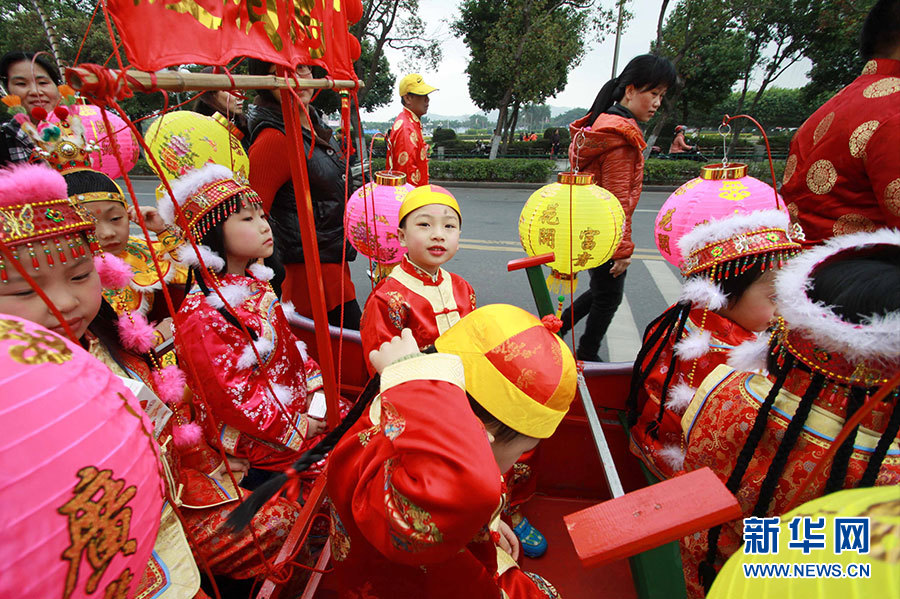 汕头民俗文化巡游表演闹新春