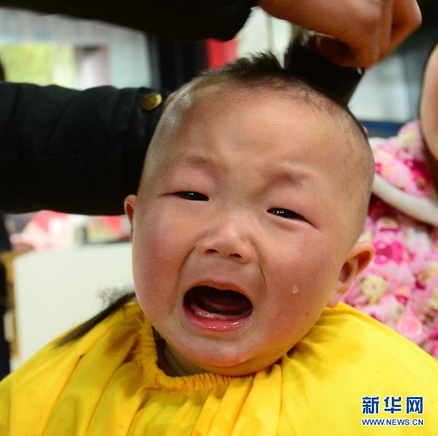 <em>宝宝</em>们的二月二_图片频道_新华网