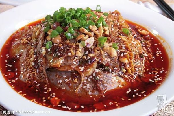 武汉害人卤菜:化学药水泡出色香凤爪牛百叶