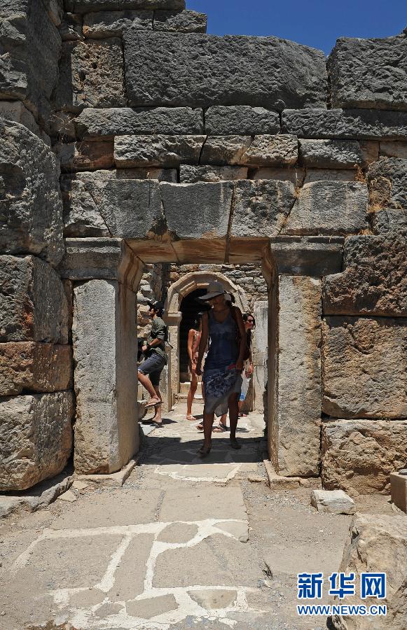 追溯千年的繁华--以弗所古城遗址