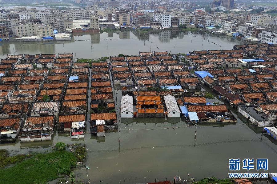 广东汕头洪水未退尽+救援工作仍在继续
