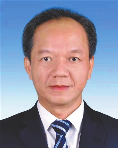 汉族,1968年11月生,省社科院在职研究生,中共党员,当选为中山市委书记