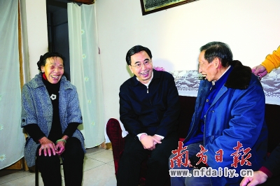 广东省领导活动报道集_地方联播_新华网