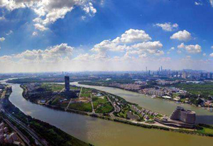 720全景视角下的东莞清溪镇 绿树环抱碧波清