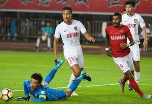 综合消息:恒大5:0横扫权健 华夏幸福大胜申花