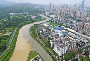 广东多地连遭暴雨袭击 深圳连日大暴雨刷新历