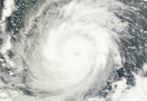 台风山竹中心长这样?中央气象台:PS处理图,