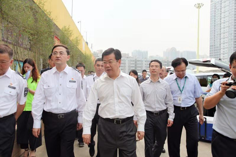 深圳市政府副市长黄敏参加"食品安全看深圳 央媒采风活动