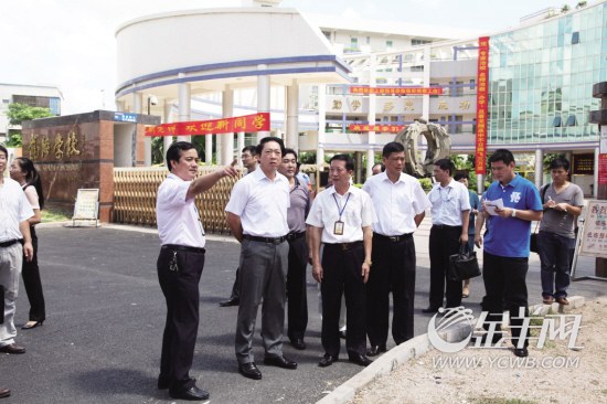 深圳坪山新区书记惊呼:民办教师工资太低